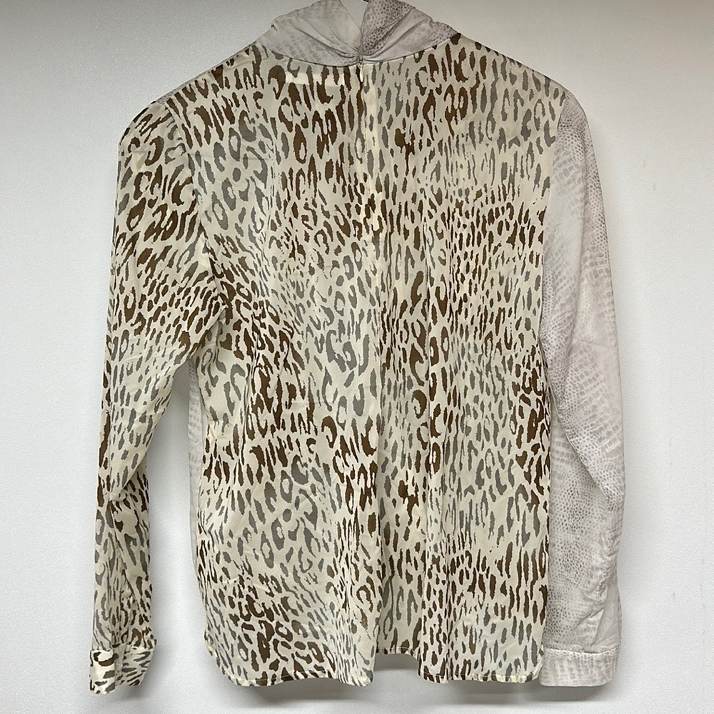 Symphony & Note Blouse - Picture 4 of 6